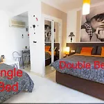 Loft Pasarela דירה