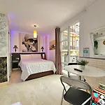 Loft Pasarela דירה *